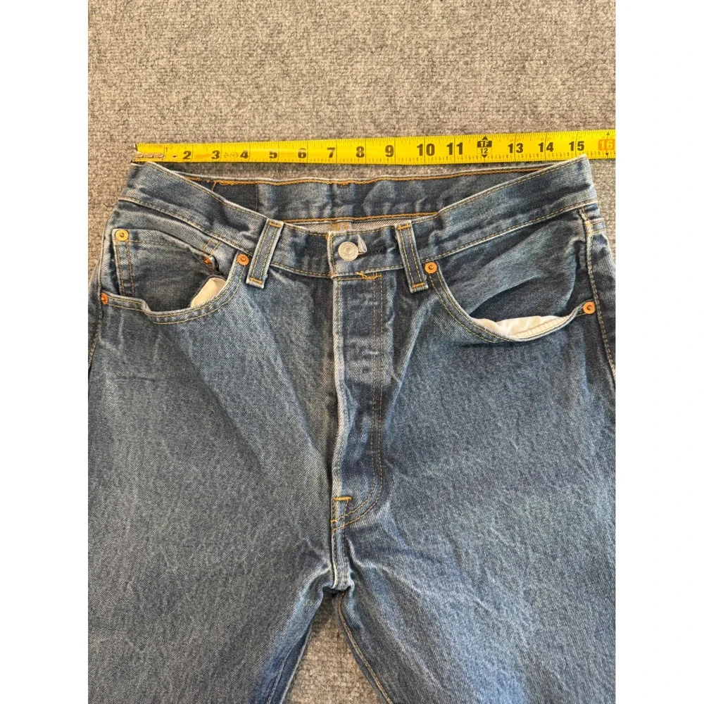 Levis 501 Original Fit Jeans Mens W33 L34 Medium Wash Blue Button Fly 00501-0000